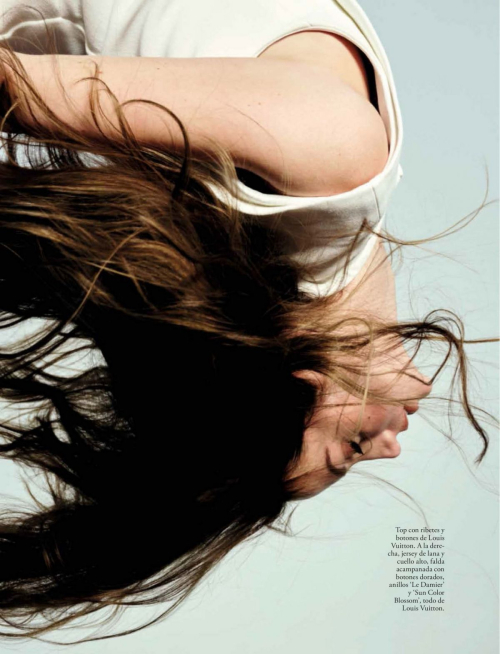 Ana De Armas for Elle Spain Magazine, June 2025 7