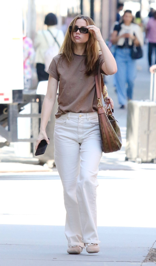 Ana de Armas Out and About in New York City, May 2025 6