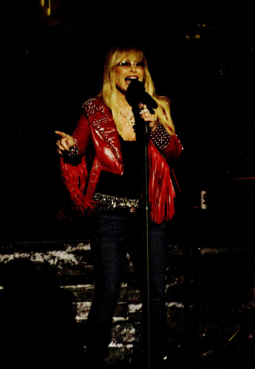 Anastacia Performs at O2 Apollo Manchester, April 2025 6