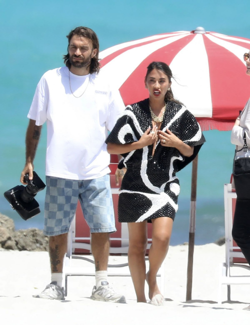 Antonela Roccuzzo Photoshoot in Miami, April 2025 3