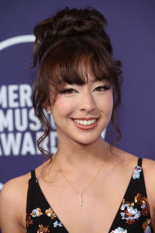 Aubrey Anderson-Emmons at American Music Awards in Las Vegas, May 2025 2