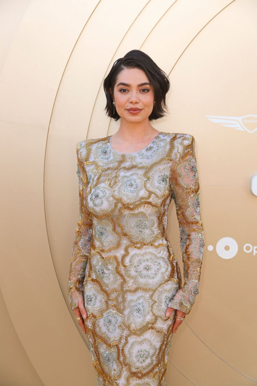 Auli’i Carvalho at Gold Gala in Los Angeles, May 2025 3