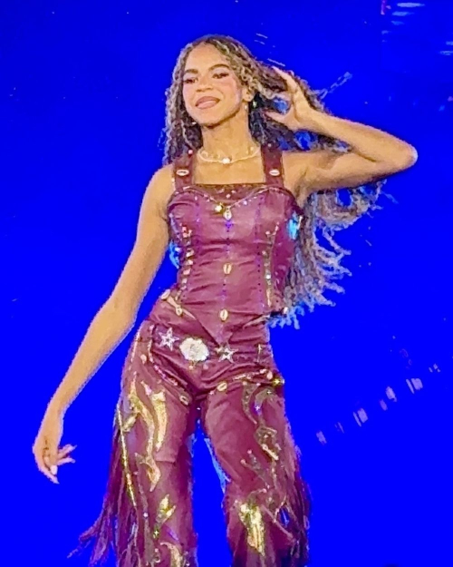 Beyonce at Cowboy Carter Tour Finale in Los Angeles, May 2025 1