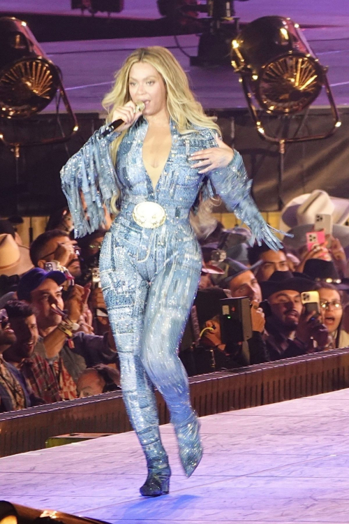 Beyonce Cowboy Carter Tour Launch, SoFi Stadium, April 2025 5