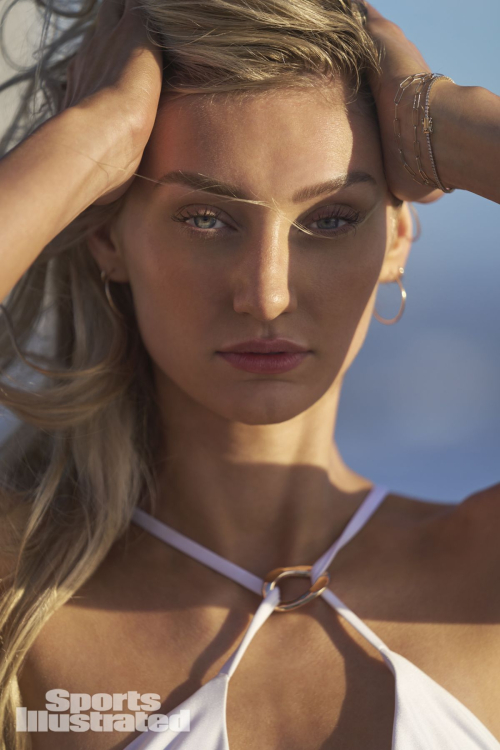 Cameron Brink in Sports Illustrated Swimsuit, May 2025 46