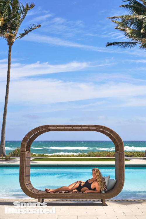 Caroline Marks for Sports Illustrated Swimsuit, May 2025 28