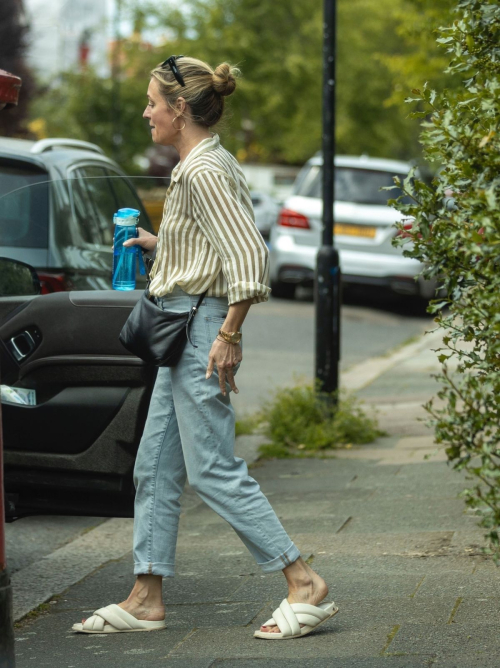 Cat Deeley out and about in London, May 2025 2