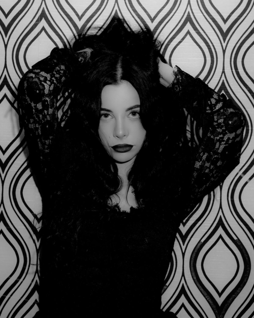 Ellise Gitas for Unclear Magazine Editorial, May 2025 1