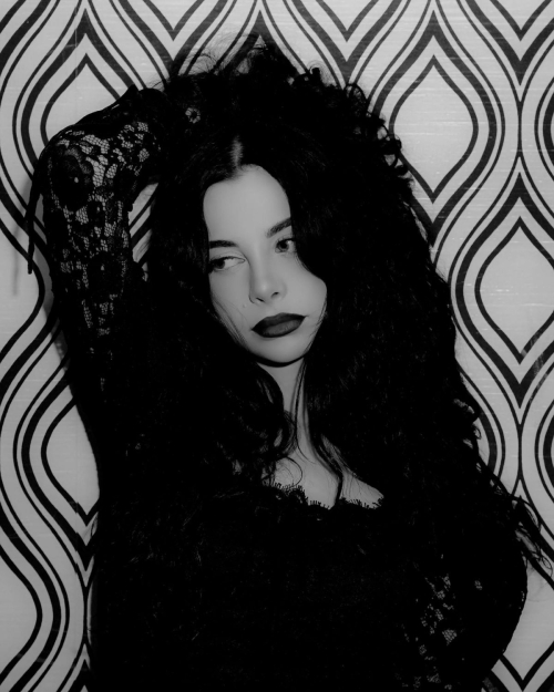 Ellise Gitas for Unclear Magazine Editorial, May 2025 2