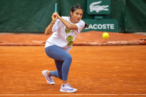 Emma Raducanu Trains Ahead of French Open, May 2025 1