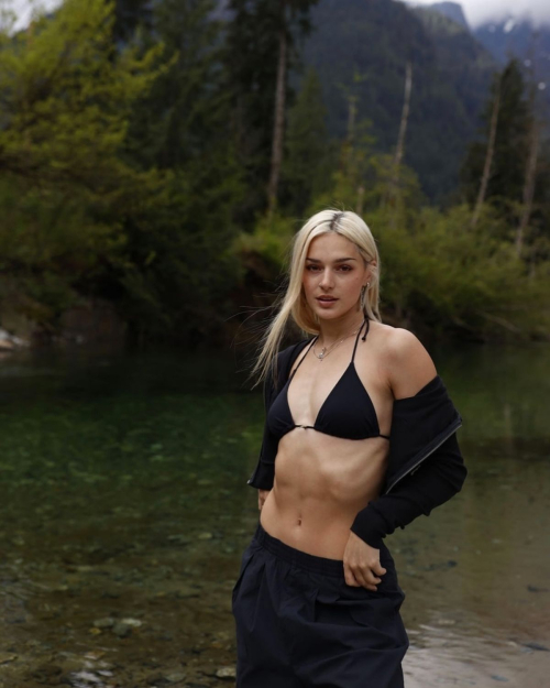 Georgia Ellenwood at Outdoor Photoshoot, May 2025 2