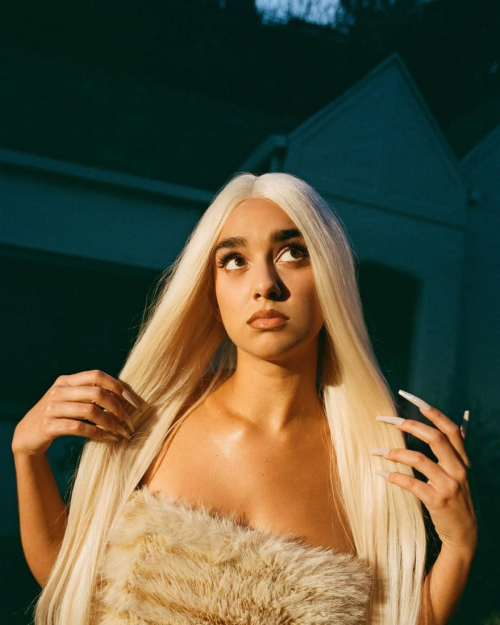 Geraldine Viswanathan for Fashion Journal Magazine, May 2025 6