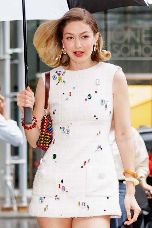 Gigi Hadid at Havaianas launch New York, May 2025 1