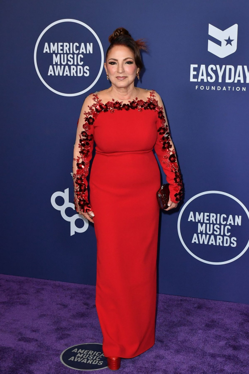 Gloria Estefan at American Music Awards in Las Vegas, May 2025 1