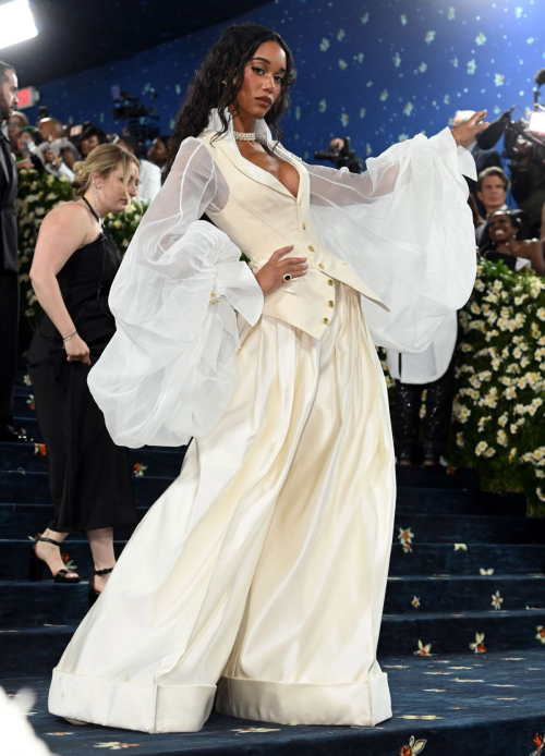 H.E.R. at 2025 Met Gala Celebrating Superfine, May 2025