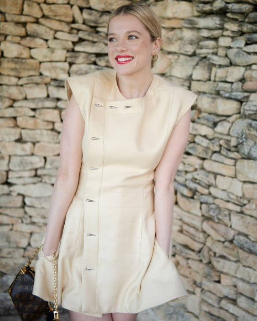 Jella Haase in Louis Vuitton for Vogue Germany, May 2025 1