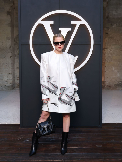 Jella Haase in Louis Vuitton for Vogue Germany, May 2025 7