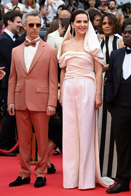 Juliette Binoche at Cannes Film Festival Premiere, May 2025 1