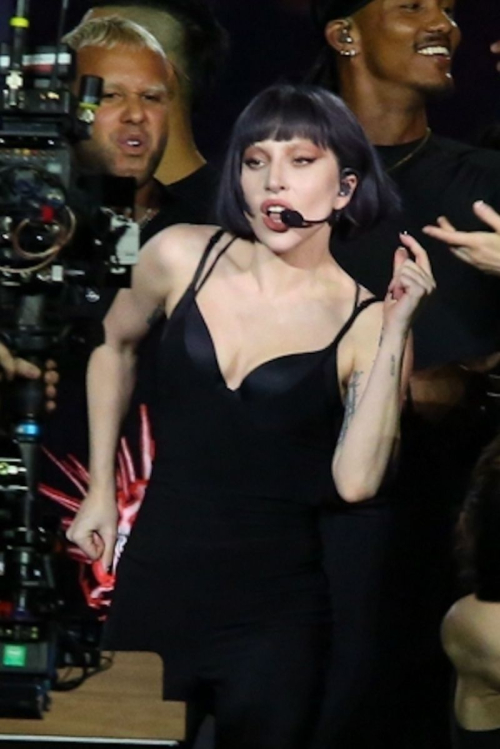 Lady Gaga Conducting a Soundcheck at Copacabana Beach, May 2025 5