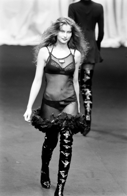 Laetita Casta at D&G Ready to Wear Show, March 1995 4
