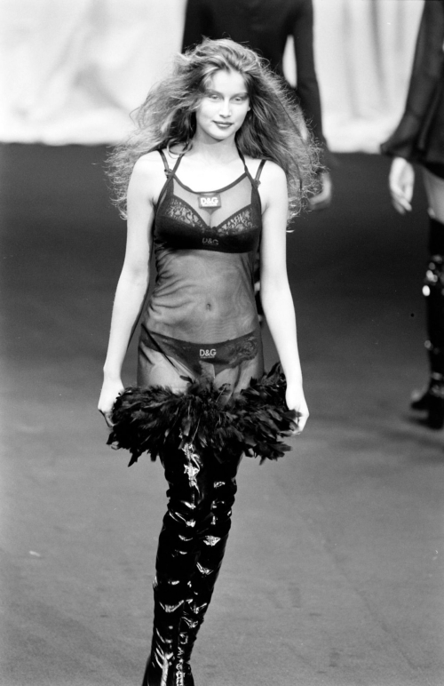 Laetita Casta at D&G Ready to Wear Show, March 1995 6