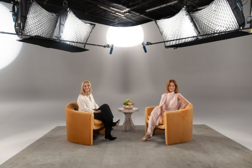 Lisa Kudrow and Parker Posey TV chat, May 2025