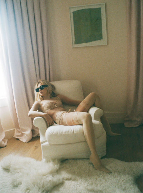 Lola Bute ELLE USA, May 2025 7