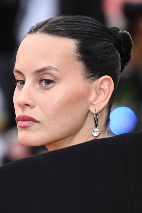 Milena Smit at Highest 2 Lowest Premiere, May 2025 4