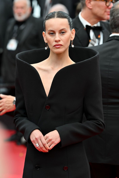 Milena Smit at Highest 2 Lowest Premiere, May 2025 6