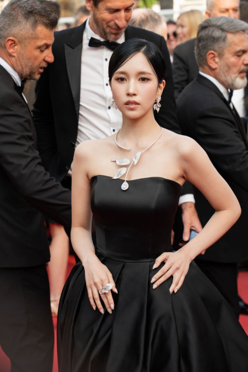 Mina Myoi at The Phoenician Scheme Cannes, May 2025 3