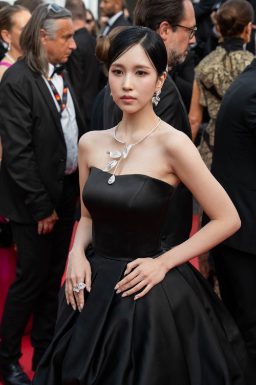 Mina Myoi at The Phoenician Scheme Cannes, May 2025 4