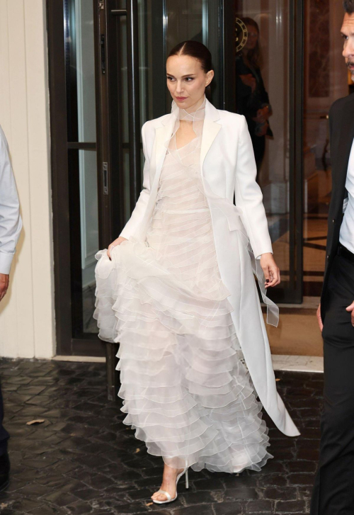 Natalie Portman at Dior Cruise 2026 Show in Rome, May 2025 2