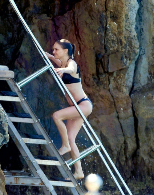 Natalie Portman in Bikini at Cannes Beach, May 2025 3
