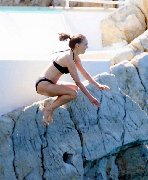 Natalie Portman in Bikini at Cannes Beach, May 2025 7