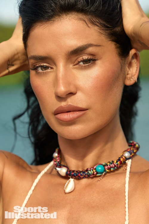 Nicole Williams Graces SI Swimsuit Issue, May 2025 36