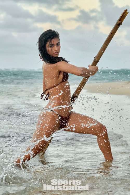 Rayna Vallandingam in Sports Illustrated Swimsuit, May 2025 20