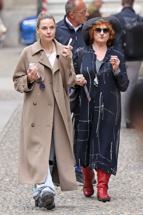 Rebecca Ferguson Out and About in Milan, May 2025 8