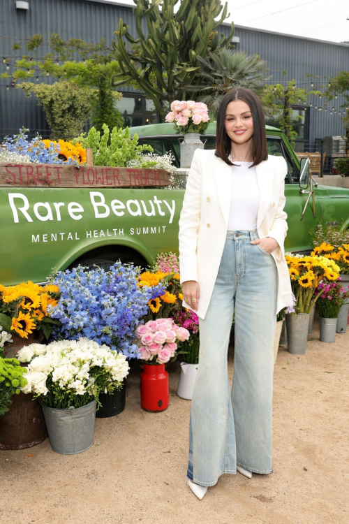 Selena Gomez Rare Beauty Summit, Los Angeles, May 2025 5