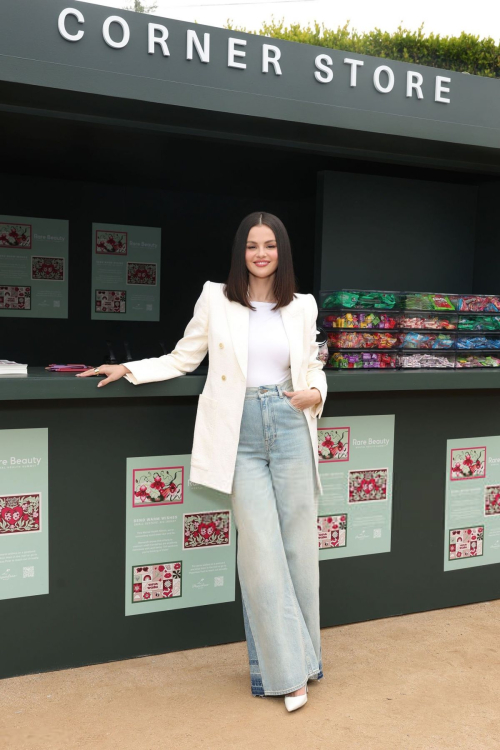 Selena Gomez Rare Beauty Summit, Los Angeles, May 2025 7
