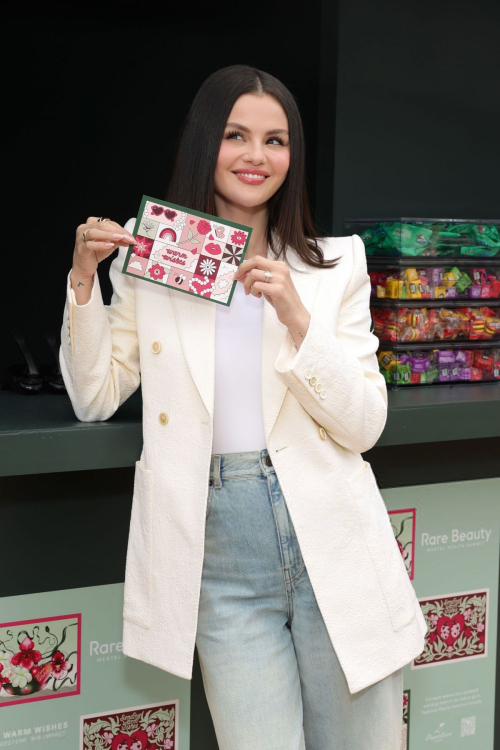 Selena Gomez Rare Beauty Summit, Los Angeles, May 2025 8