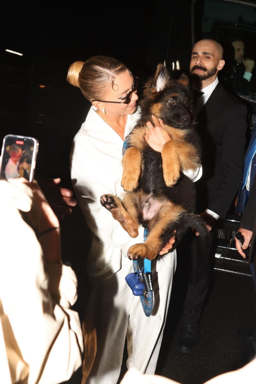 Sydney Sweeney Leaves Carlyle Hotel for Afterparty, May 2025 2