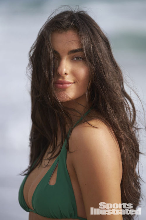 Toni Breidinger for Sports Illustrated Swim Edition, May 2025 48