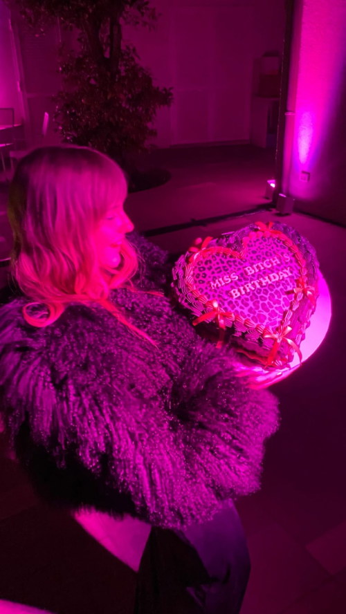 Victoria De Angelis Instagram Photos, May 2025 1