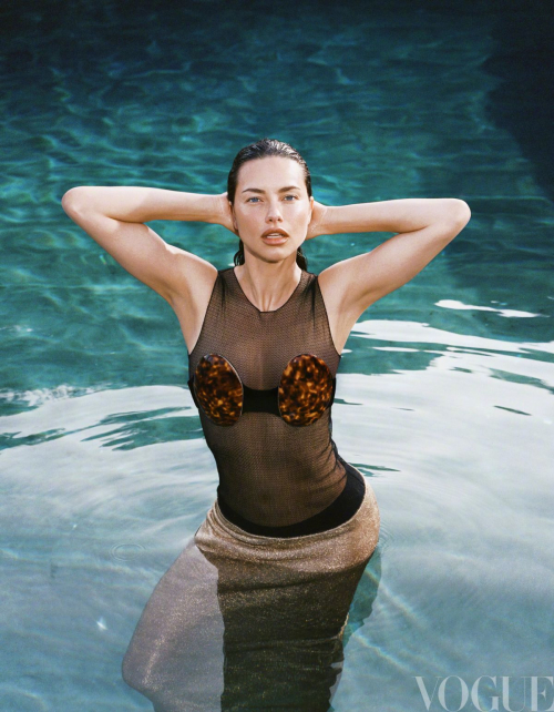 Adriana Lima for Vogue China, July 2025 14
