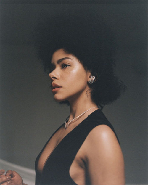 Antonia Gentry for Only Natural Diamonds, June 2025 6