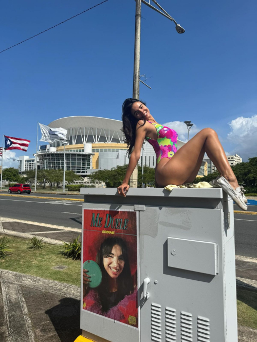 Bodine Koehler for Me Duele Music Video Shoot, June 2025 1