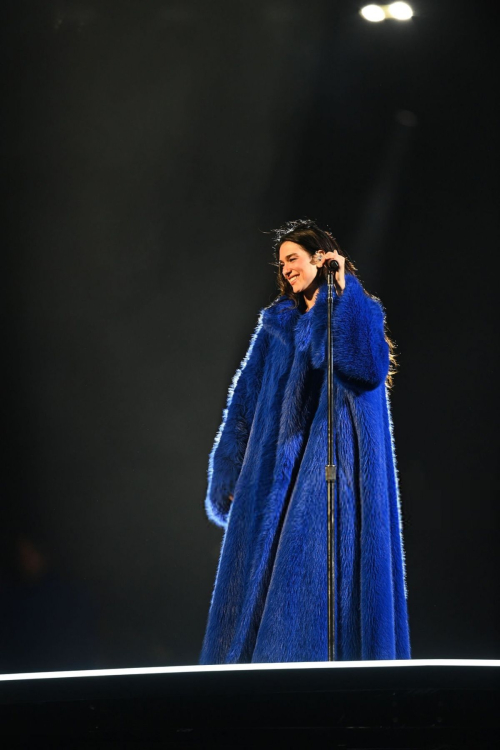 Dua Lipa Stuns in Sparkling Bodysuit and Fur Coat – Dublin Radical Tour June 2025 5