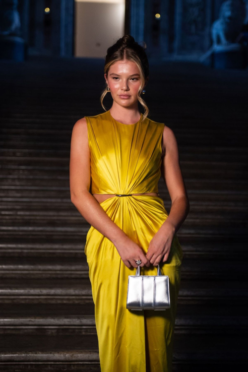 Ellie Thumann at Max Mara Cruise Show, June 2025 2