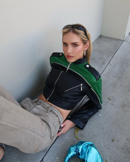 Kari Riley – Instagram Photos, June 2025 12