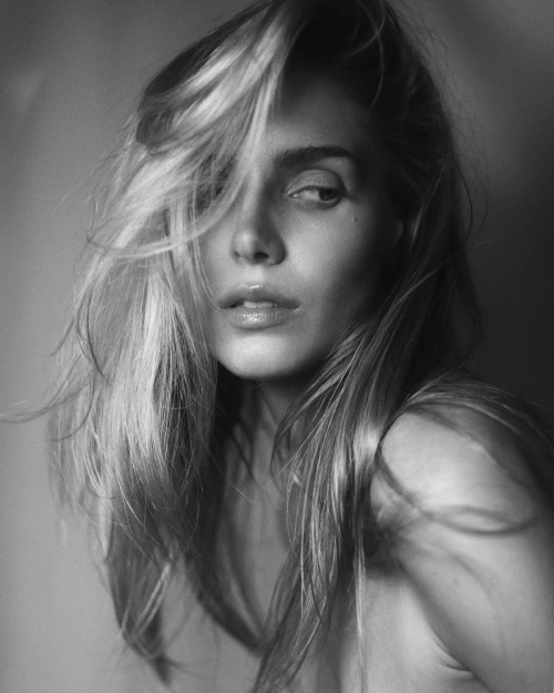 Kari Riley – Instagram Photos, June 2025 23